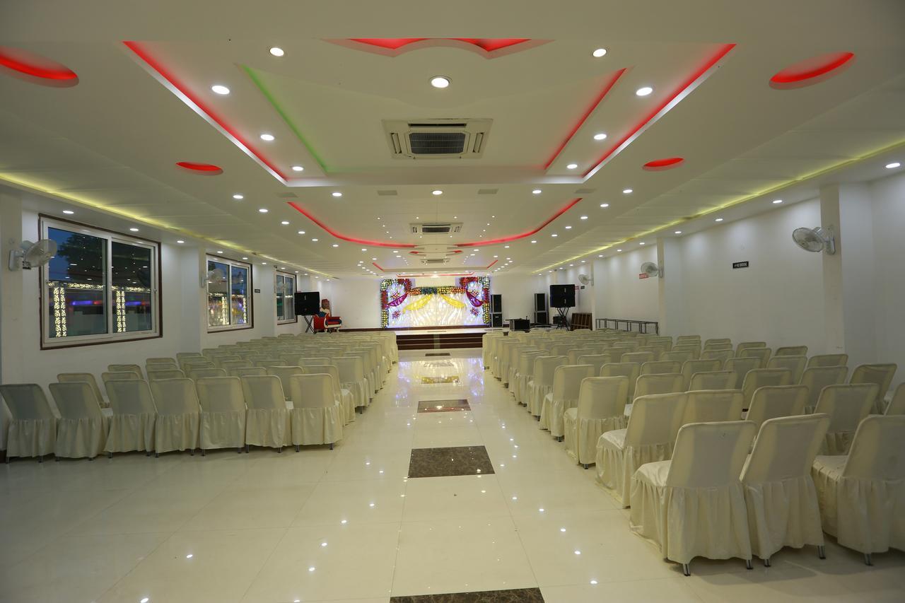Oyo 8837 Hotel Surya Galaxy Kanpur Dış mekan fotoğraf